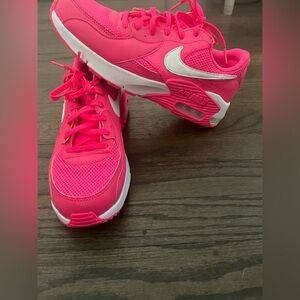 Nike Air Max Excee Women's Shoes
Size 9.5